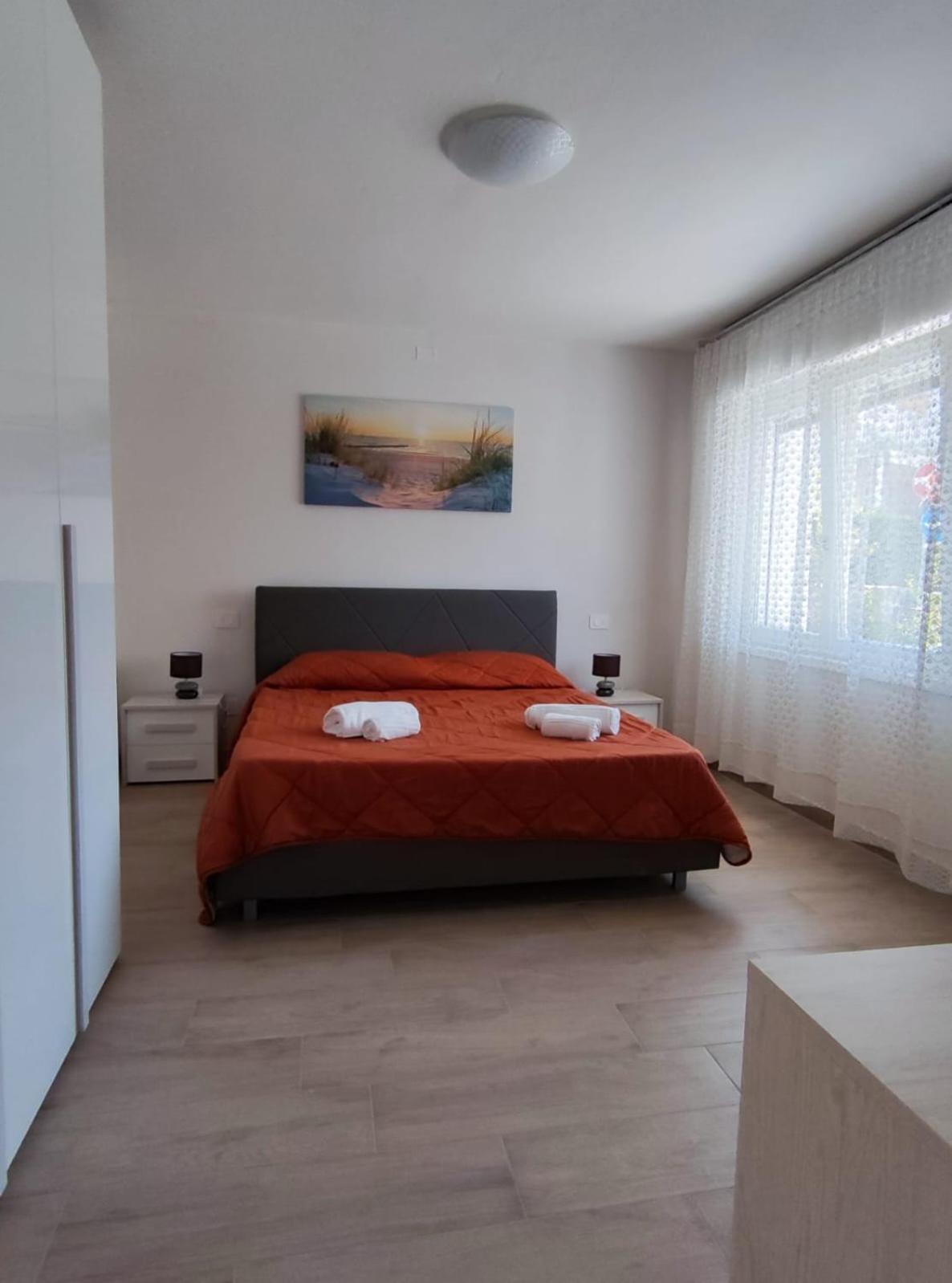Sweet Apartment - Centre Peschiera del Garda Exterior foto