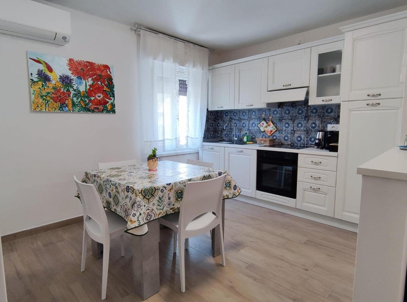 Sweet Apartment - Centre Peschiera del Garda Exterior foto